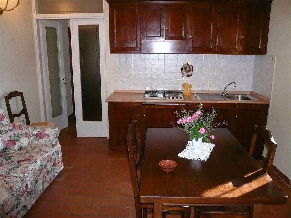 Il Gelso Apartment กอร์โตนา ภายนอก รูปภาพ